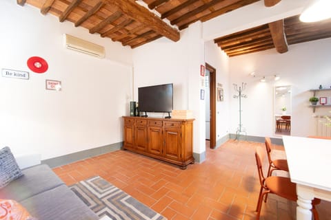 Communal lounge/ TV room, Living room