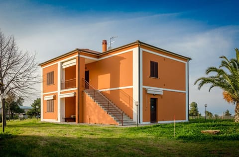 Facade/entrance, Garden