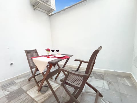 Balcony/Terrace, Dining area