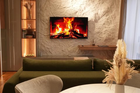 TV and multimedia, Living room, Seating area