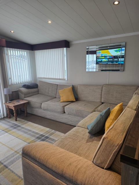 Sunflower 62 Braunton Apartment in Barnstaple