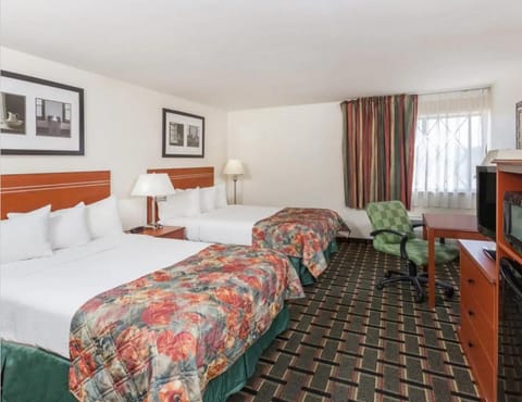 Fairbridge Inn Express Decatur Forsyth IL Motel in Forsyth