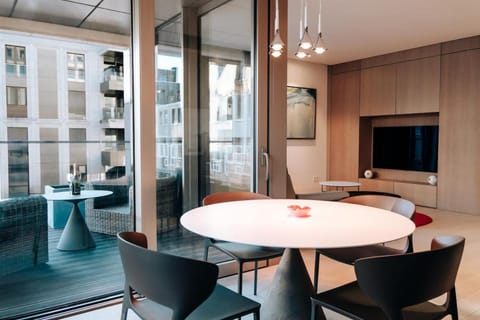 TV and multimedia, Living room, Dining area