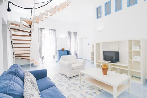 Communal lounge/ TV room, Seating area