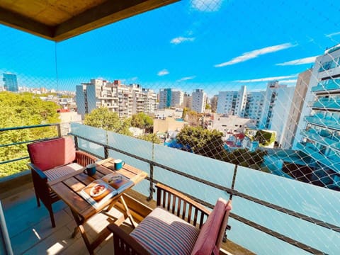 View (from property/room), Balcony/Terrace, City view
