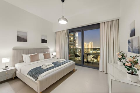 Bed, View (from property/room), Bedroom