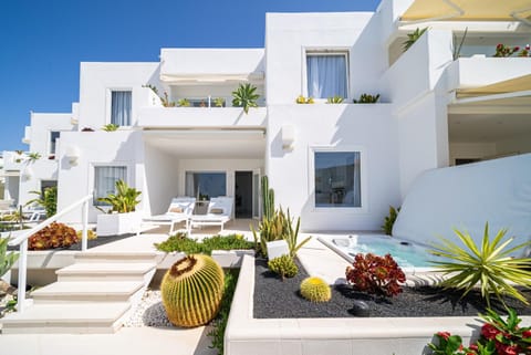 Lani's Suites de Luxe - Adults Only Hotel in Puerto del Carmen