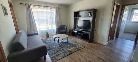 Communal lounge/ TV room, TV and multimedia, Living room