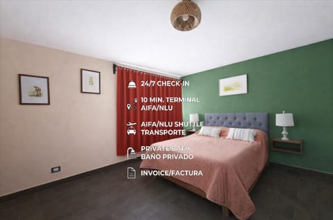 Bed, Photo of the whole room, Decorative detail, Bedroom