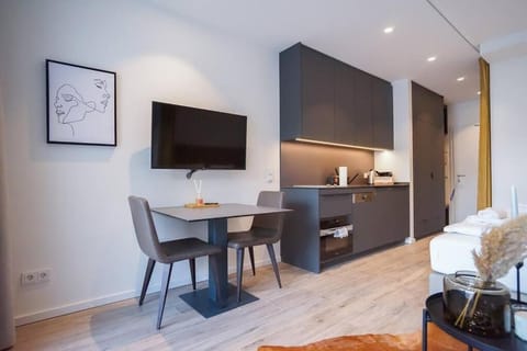 Premium Interior I Big Terrace I At Wörthersee Apartment in Techelsberg