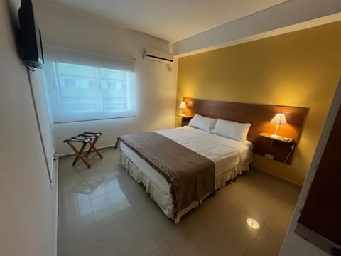 Bed, Photo of the whole room, Bedroom, air conditioner