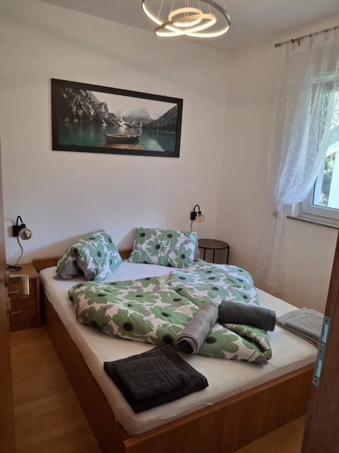 Apartment Tina Apartment in Peroj