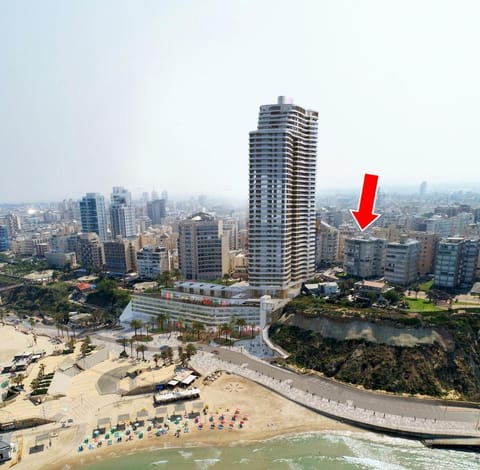 Property building, Nearby landmark, Bird's eye view, Beach