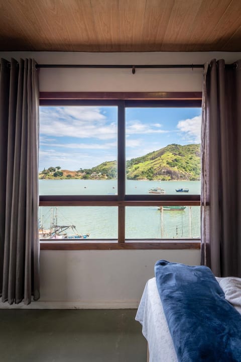 Bed, Natural landscape, View (from property/room), Bedroom, Mountain view