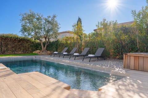 Villa avec piscine - confort et tranquillité Villa in Le Lavandou