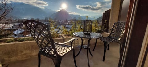 Natural landscape, View (from property/room), Balcony/Terrace, Mountain view