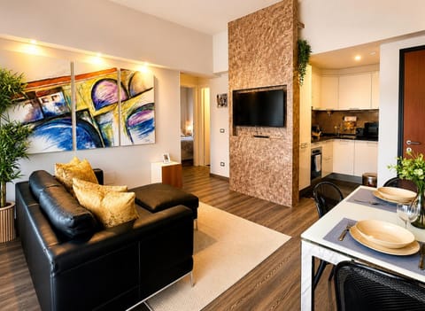 TV and multimedia, Kitchen or kitchenette, Living room, Seating area, Dining area, heating, internet, microwave, oven, soundproof, stove, washing machine, air conditioner