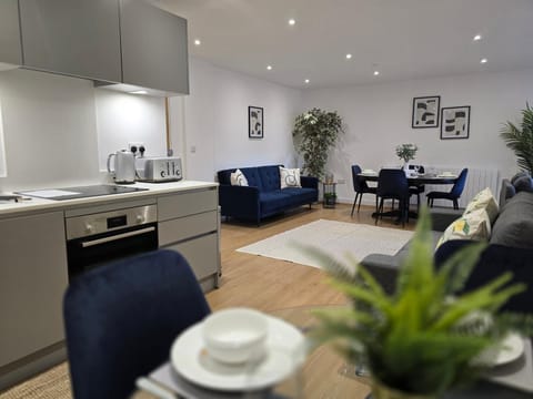 Coffee/tea facilities, Kitchen or kitchenette, Living room, Dining area, pet friendly, stove, toaster