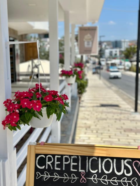 Balcony/Terrace, Decorative detail, Text overlay