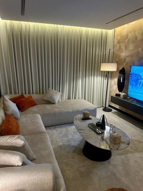 TV and multimedia, Seating area