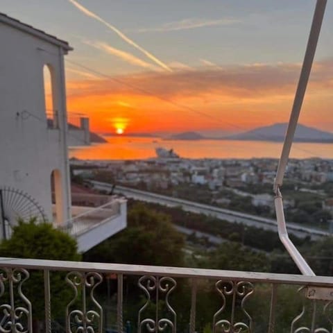Day, Natural landscape, View (from property/room), Balcony/Terrace, City view, Mountain view, Sea view, Sunrise, Sunset