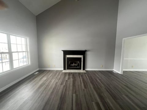 Hollywood Hideaway House in Clarksville