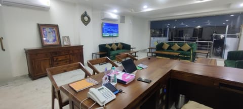 Hotel Suryavanshi Palace Hotel in Jaipur