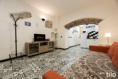 Communal lounge/ TV room, TV and multimedia, Living room, Seating area, Evening entertainment