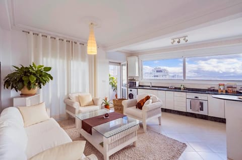 Natural landscape, Kitchen or kitchenette, Living room