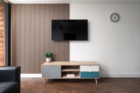 Communal lounge/ TV room, TV and multimedia, Living room, Seating area