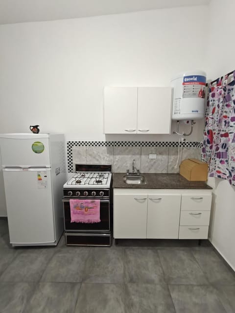 Kitchen or kitchenette, oven