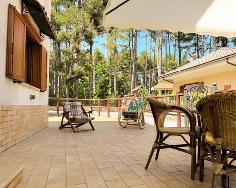 Property building, Balcony/Terrace