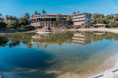 Property building, Lake view