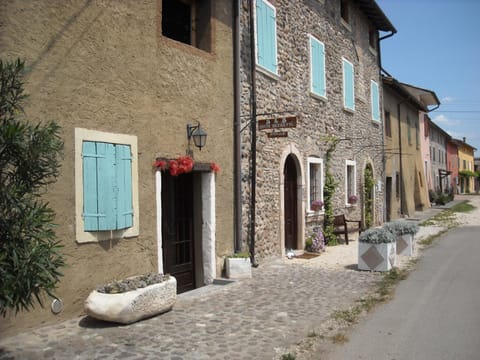 Property building, Day