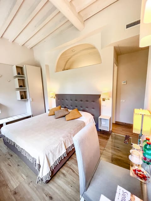 B&B Palazzo Bruchi Bed and Breakfast in Siena