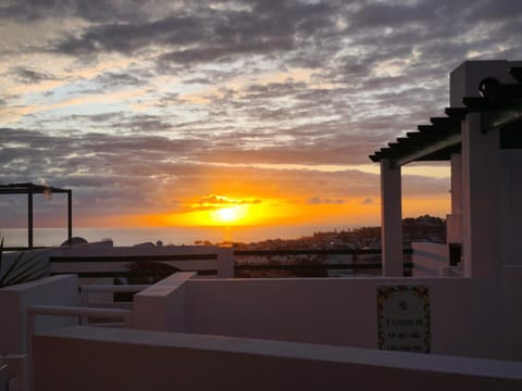 View (from property/room), Balcony/Terrace, Sea view, Sunset