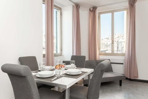 Bluehouse Acquario Center-wifi Apartment in Genoa