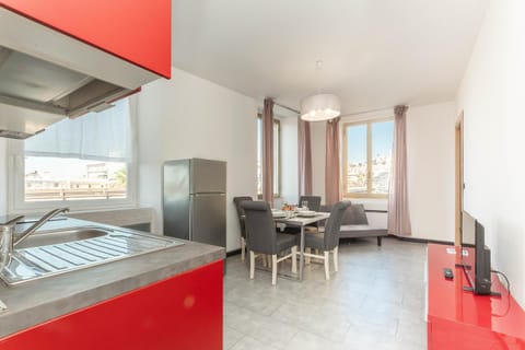 Bluehouse Acquario Center-wifi Apartment in Genoa