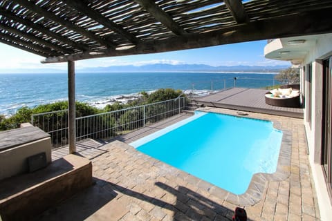 Patio, BBQ facilities, Balcony/Terrace, Swimming pool