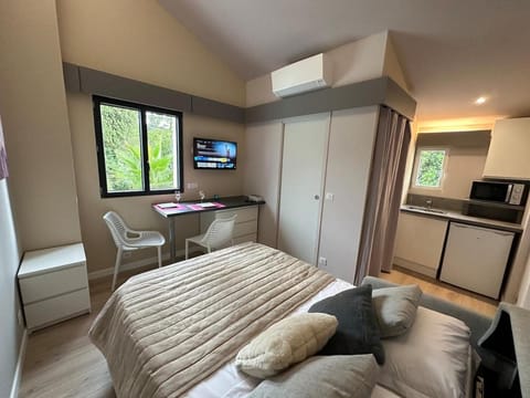 L'Esquisse Taupe - Parking Clim Netflix Canal Apartment in Nimes
