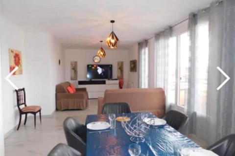 Spacious T3 in St-Raphaël Apartment in Saint-Raphael