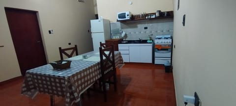 Kitchen or kitchenette, Dining area, microwave, oven, pet friendly, stove, toaster