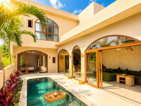 Property building, Swimming pool, Breakfast