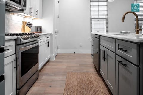 R3 at Inlet Beach with Pool Access and EV Connector - Walk to Beach House in Inlet Beach