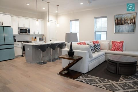 R3 at Inlet Beach with Pool Access and EV Connector - Walk to Beach House in Inlet Beach