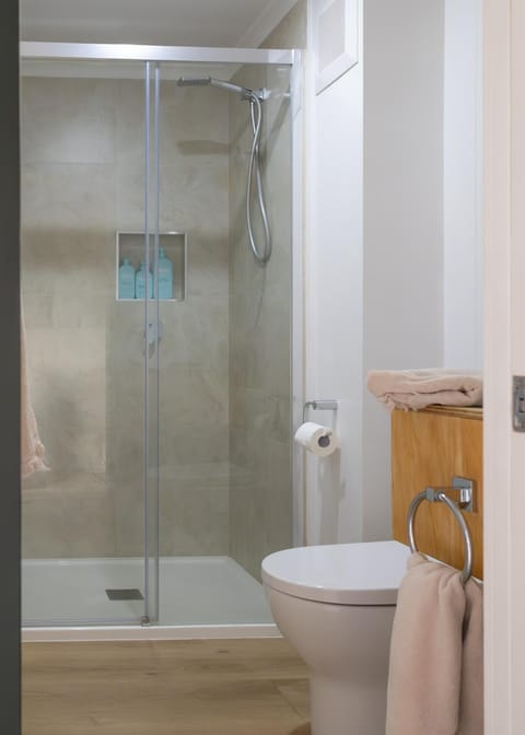 Mount Gnomon Farm Luxury tent in Penguin