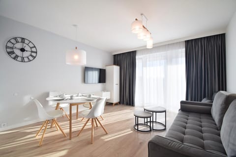 TV and multimedia, Seating area