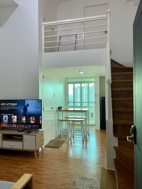 TV and multimedia, Dining area