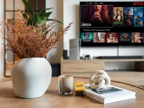 TV and multimedia, Evening entertainment