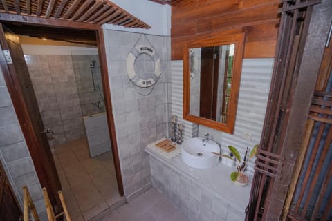 Shower, Bathroom, towels